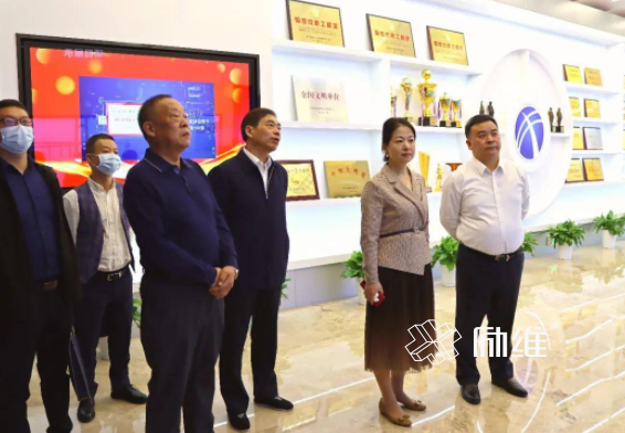 省政府领导赴励维展示设计施工湖北交投集团调研督导